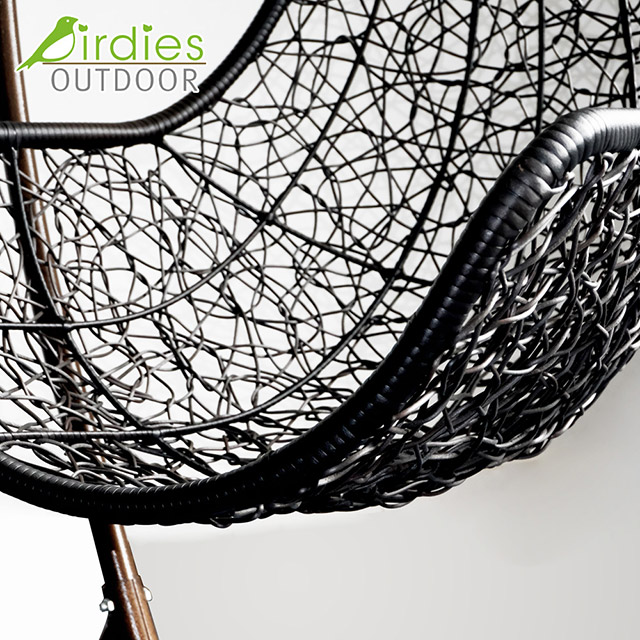 Chaise de balançoire de patio intérieure en rotin avec conception de œufs Birdies Factory Off