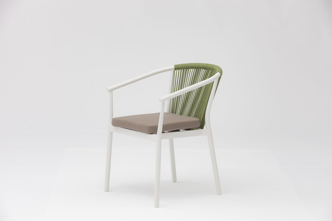 Nouveau Moderne Vente Chaude Corde Art Conception Élastique Doux Dos Coussin En Aluminium Terrasse Plage Jardin Corde Chaise Extérieure