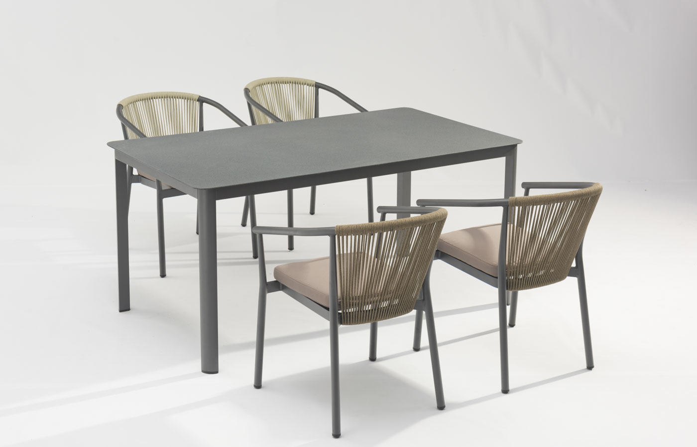 Nouveau Moderne Vente Chaude Corde Art Conception &Eacute;lastique Doux Dos Coussin En Aluminium Terrasse Plage Jardin Corde Chaise Ext&eacute;rieure