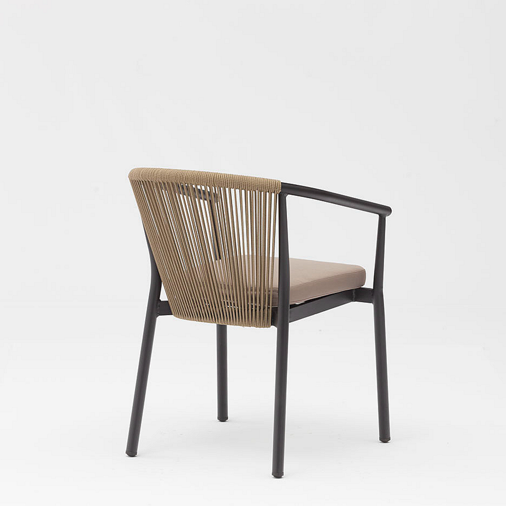 Nouveau Moderne Vente Chaude Corde Art Conception Élastique Doux Dos Coussin En Aluminium Terrasse Plage Jardin Corde Chaise Extérieure