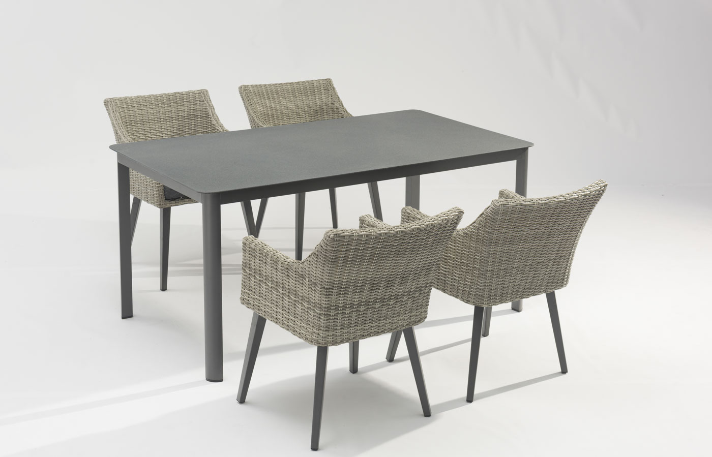 Nouveau Design Artisanal Moderne Rotin Tress&eacute; Terrasse Jardin Chaise De Plage Accoudoir Loisirs Rotin Chaise D'ext&eacute;rieur