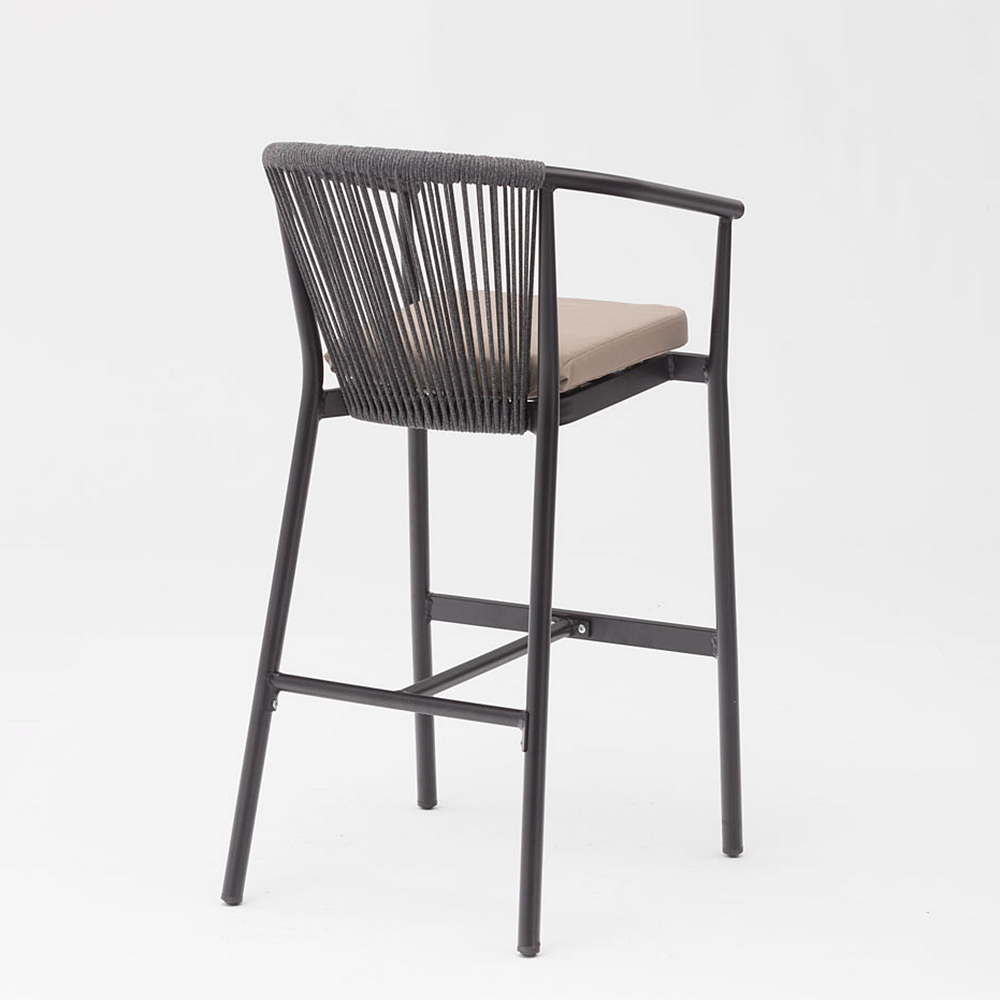 Moderne Nouvelle Offre Spéciale Corde Art Design Élastique Doux Coussin De Dos En Aluminium Terrasse Fête Pub Corde Extérieure Chaise De Bar