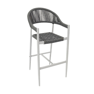 Chaises d'extérieur en rotin, tabourets de bar, tabourets hauts, dossiers de comptoir de bar, bars chez l'habitant, bars et cafés, tabourets de bar, meubles nordiques décontractés en rotin