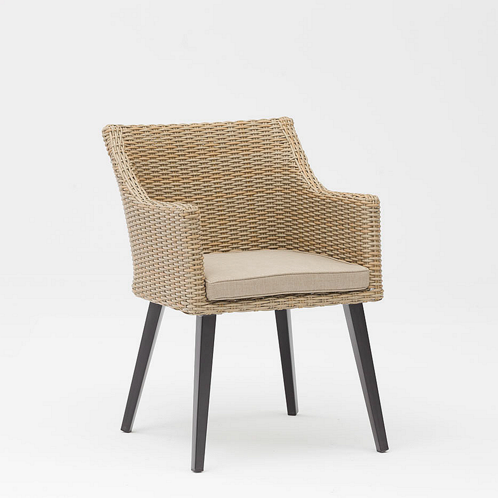 Nouveau Design Artisanal Moderne Rotin Tressé Terrasse Jardin Chaise De Plage Accoudoir Loisirs Rotin Chaise D'extérieur