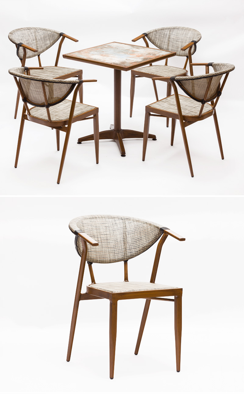 petite table et chaises d'ext&eacute;rieur