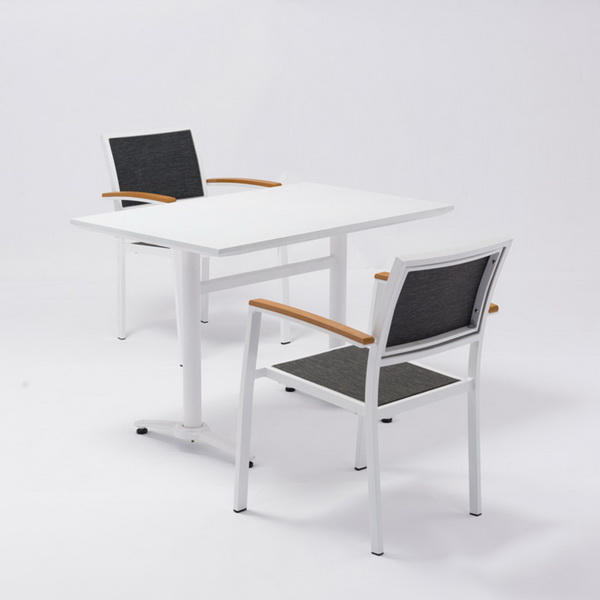 La différence entre le matériau de conception de meubles de restaurant