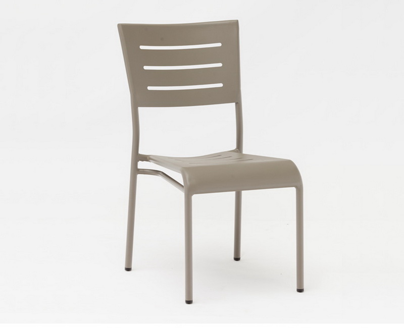 chaises d'ext&eacute;rieur en aluminium