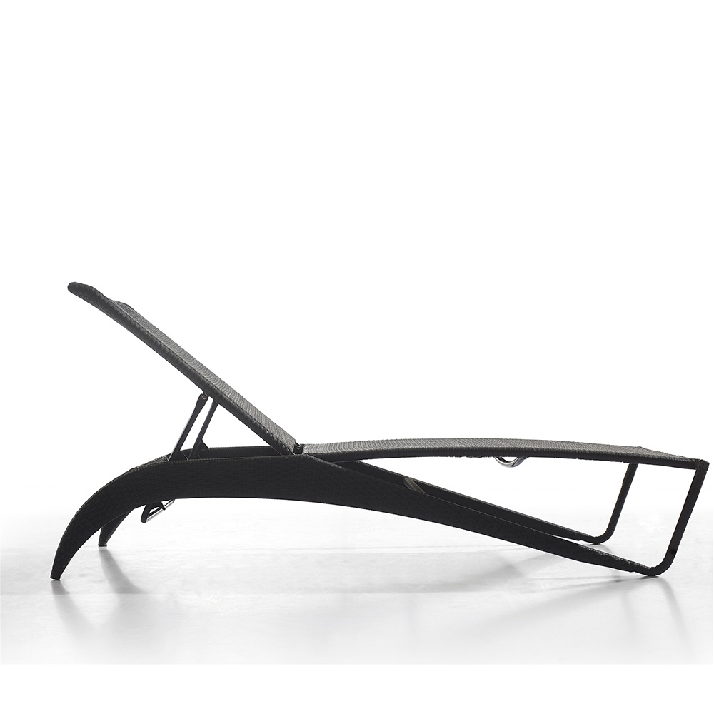 chaises longues d'ext&eacute;rieur