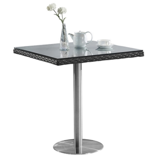 Table de salle à manger extérieure en osier avec plastique