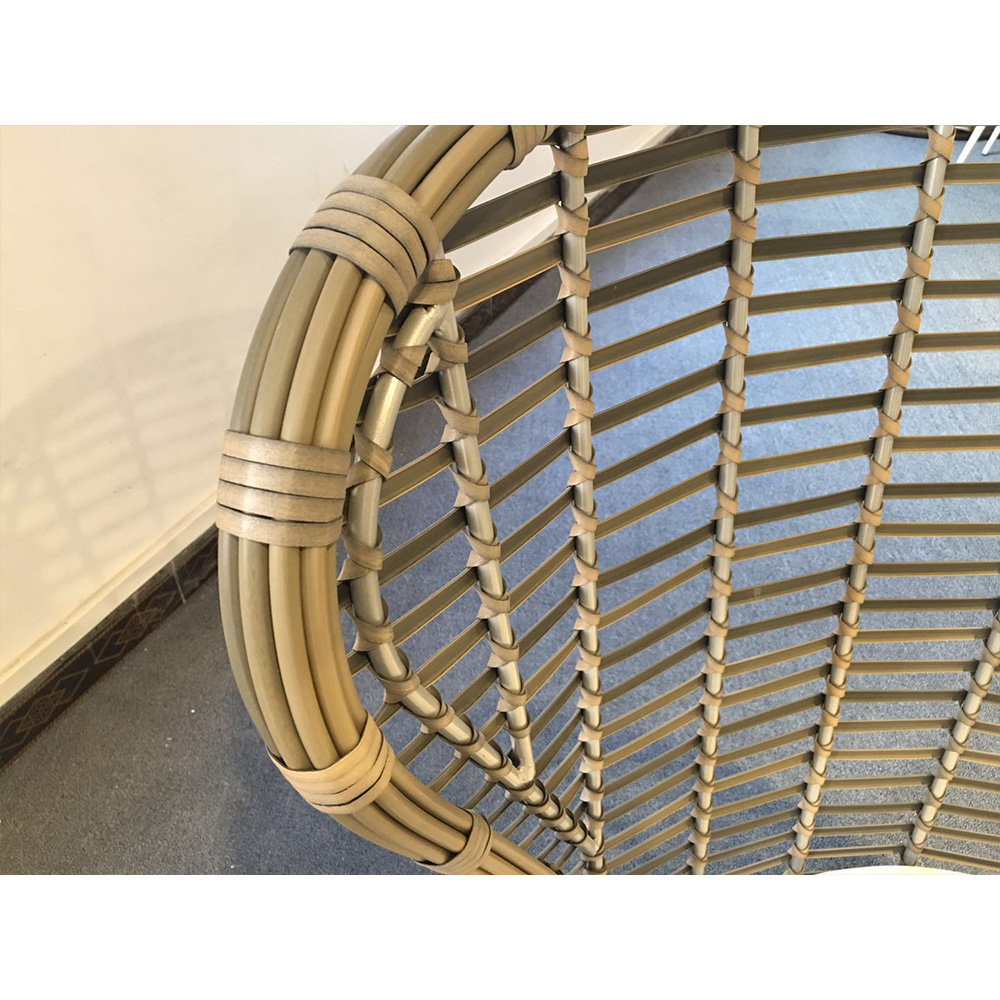 Ensemble de canapé en rotin gris à haut dossier rond pour extérieur